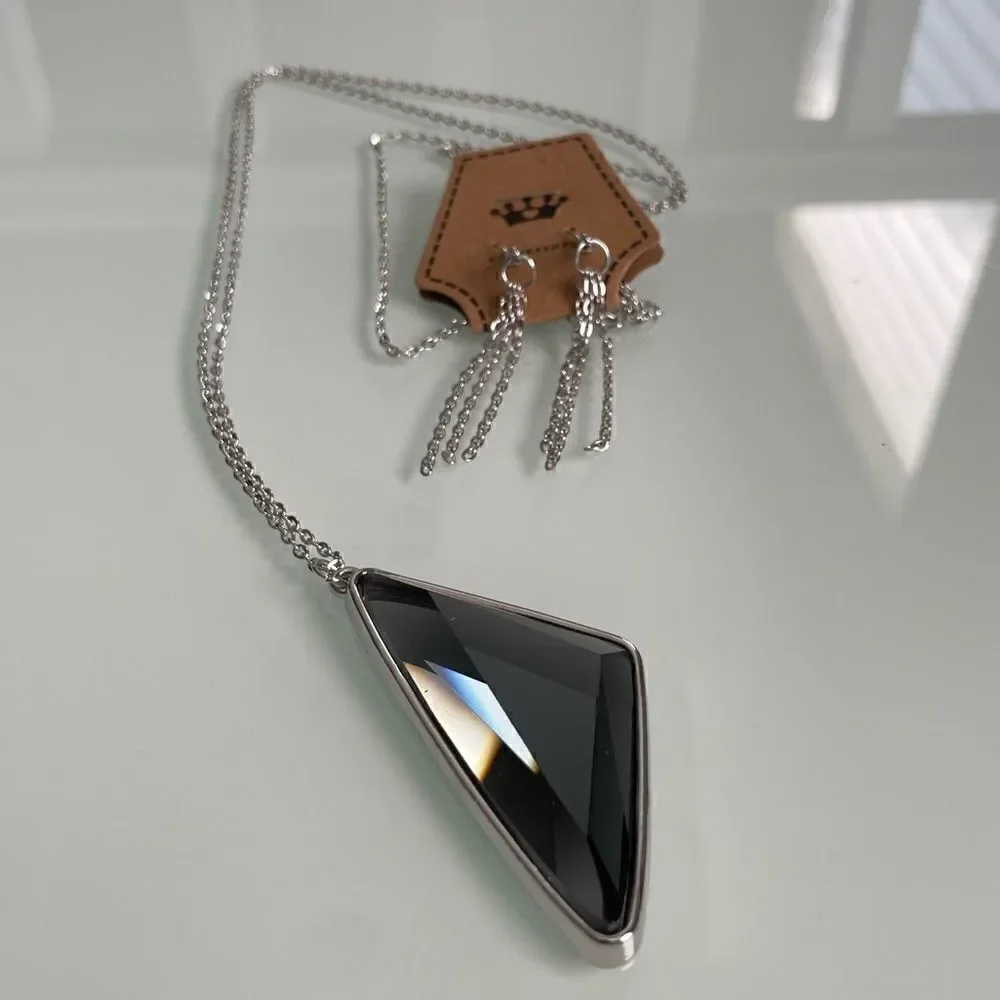 Ultra Sharp Necklace/Earrings Set